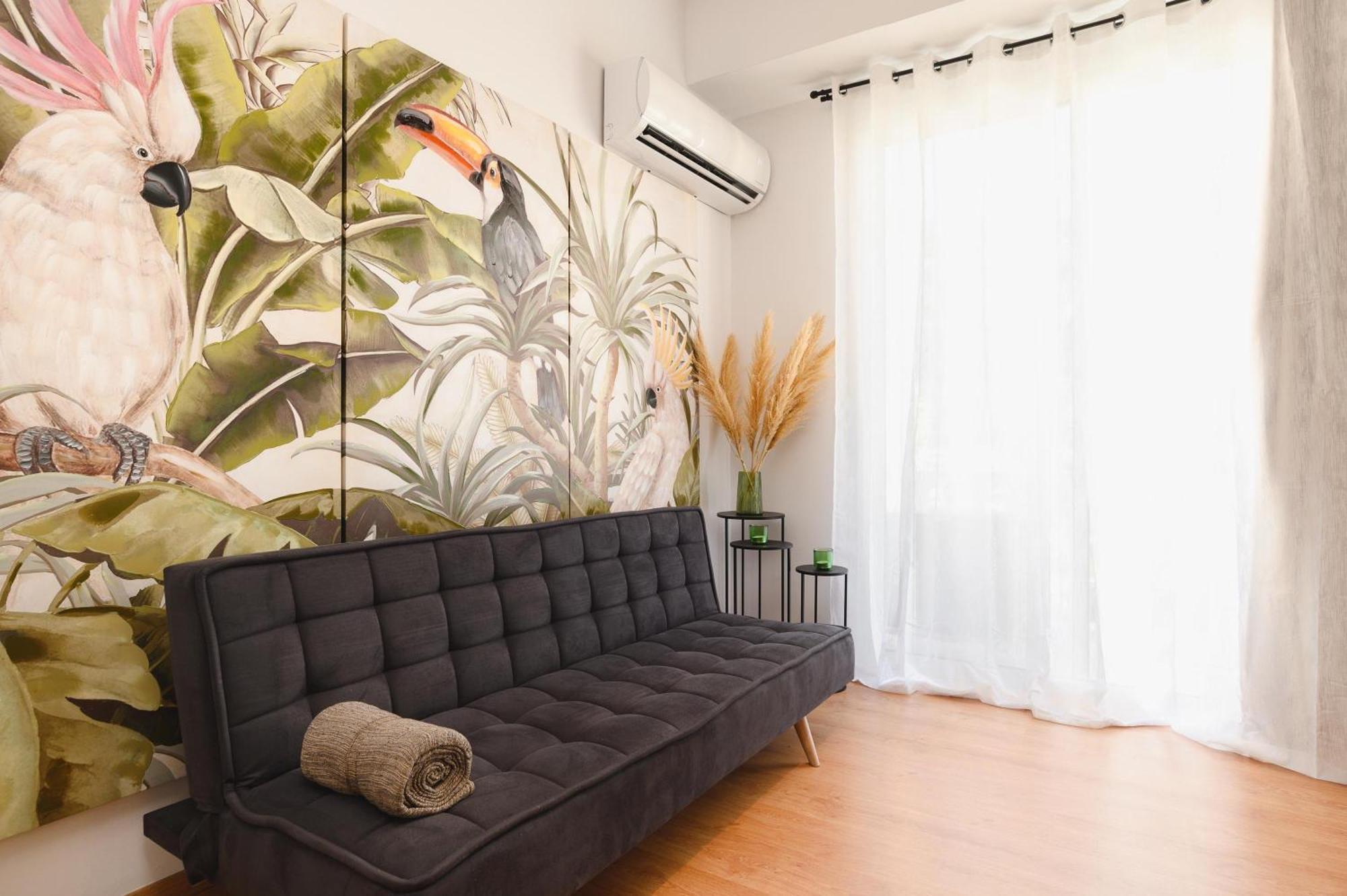 Mandraki Center Apartment