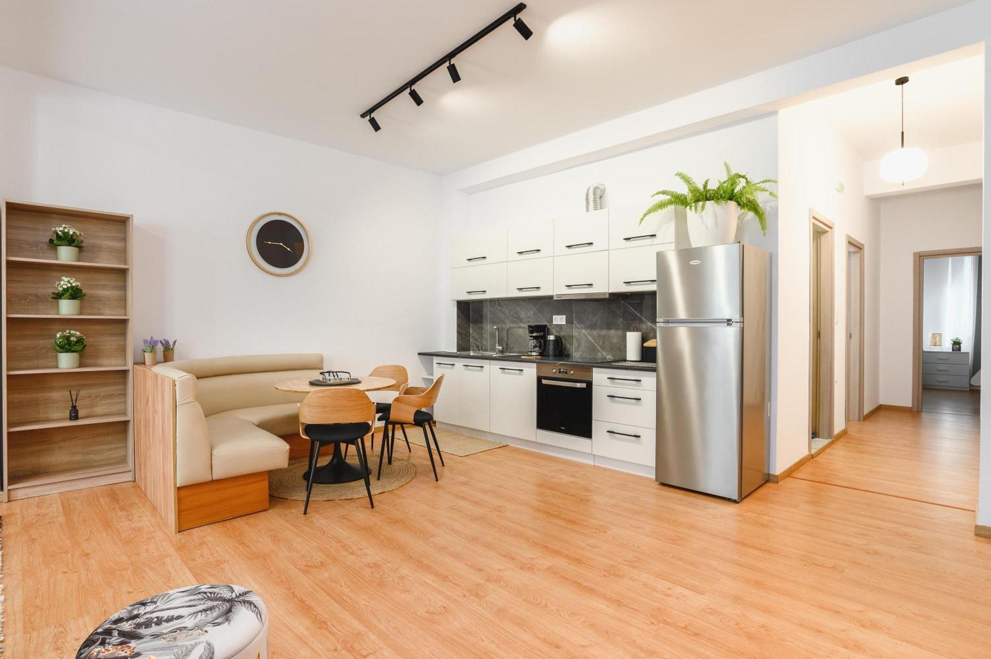 Apartment Mandraki Center *