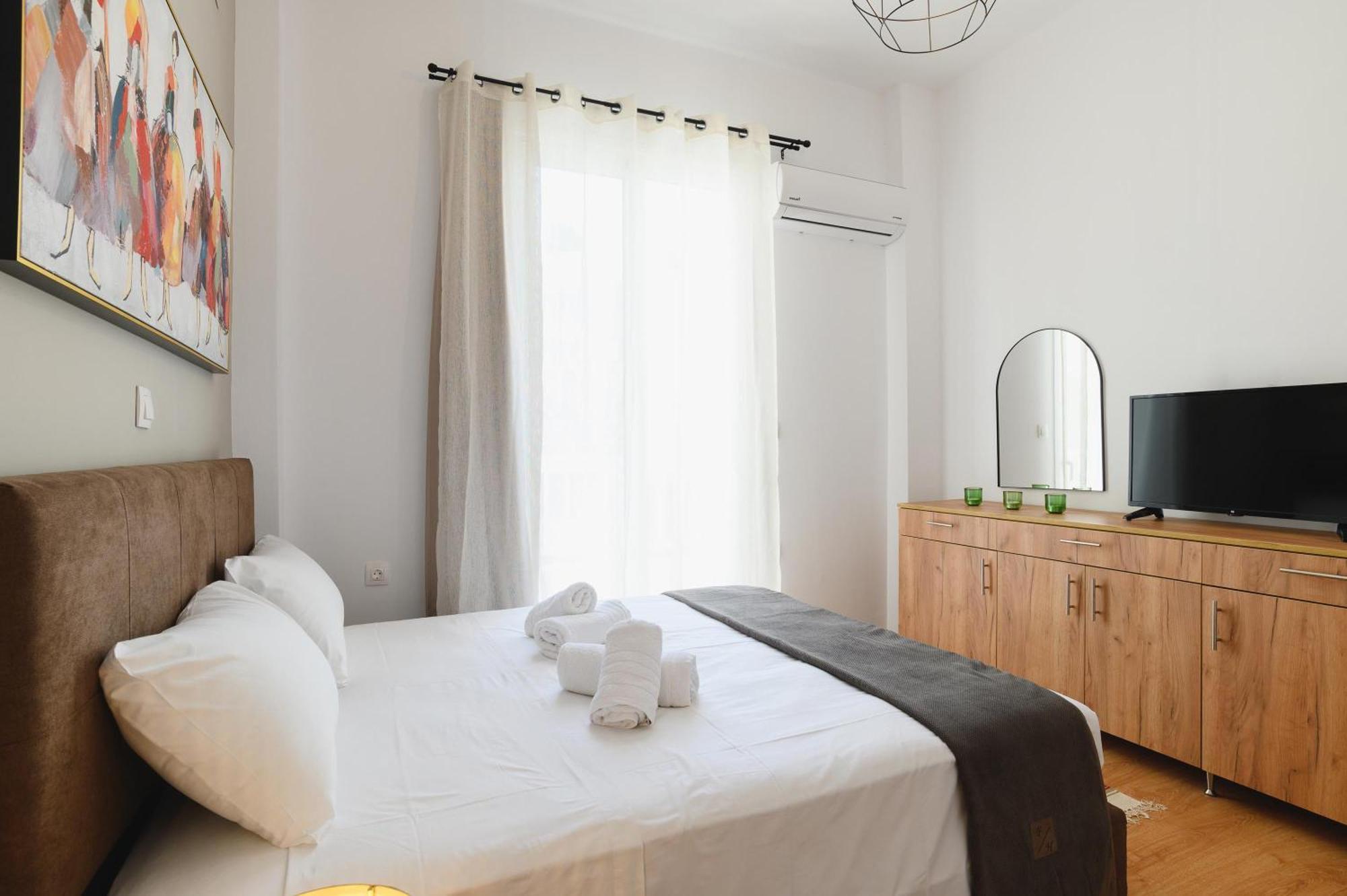 Mandraki Center Apartment *